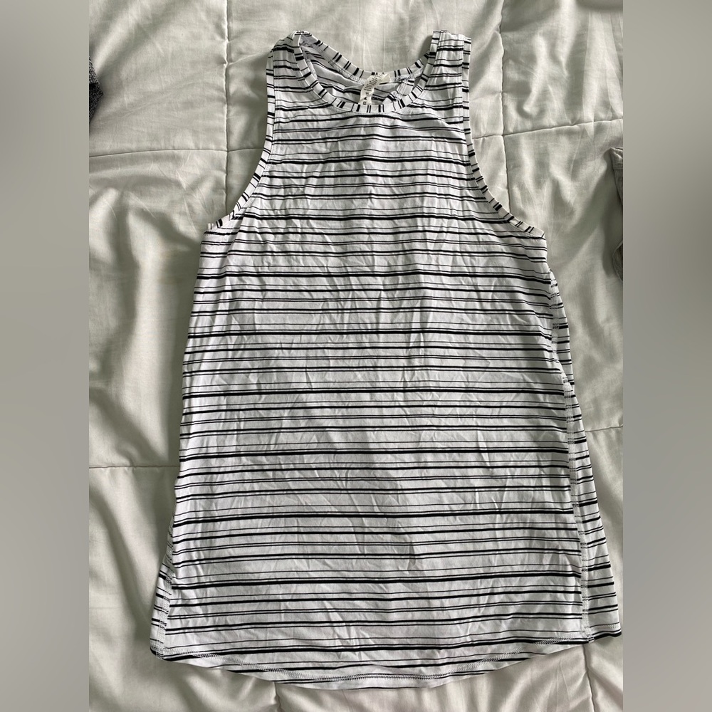 Lululemon tank top